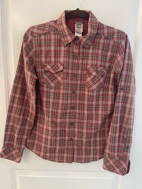 The North Face Women’s Red Plaid Button-Down Shirt/ Active wear